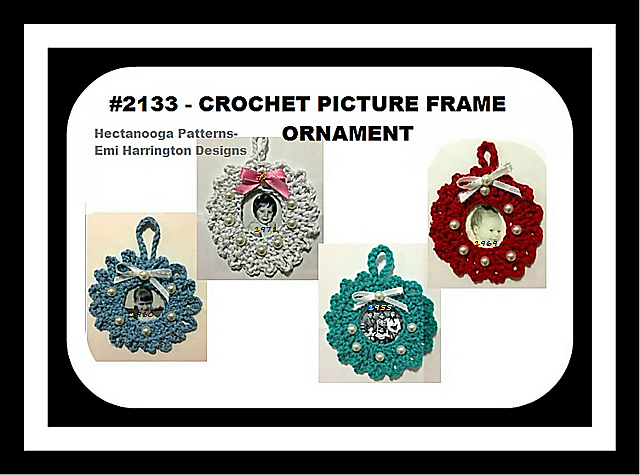2133YT- Christmas Ornament frame