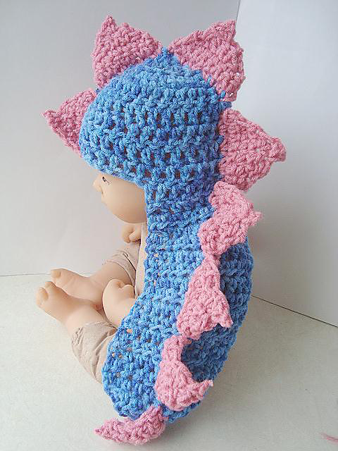 379 LITTLE DINOSAUR HAT, photo prop