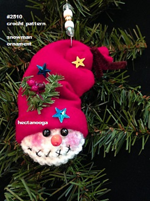 2510- SNOWMAN Christmas ORNAMENT