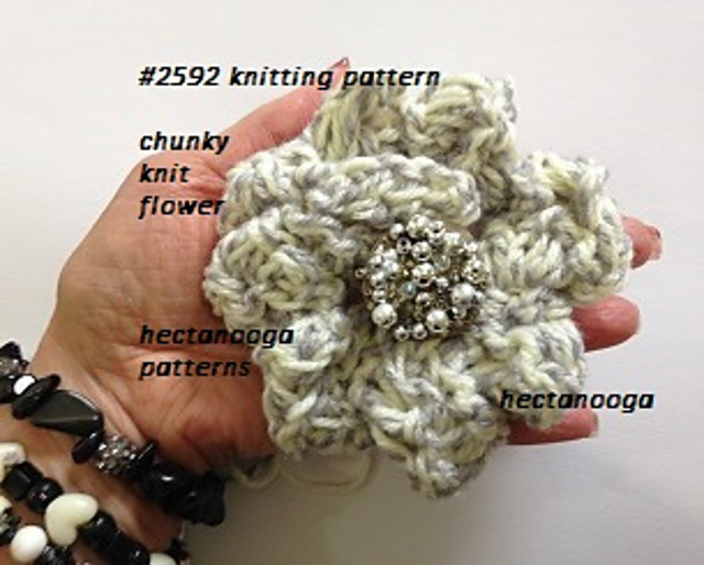 2592- CHUNKY flower