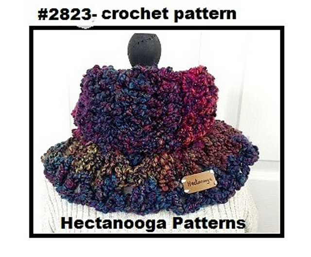 2823 - crochet cowl