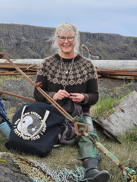 Ravelry: Jörð pattern by Helga Th