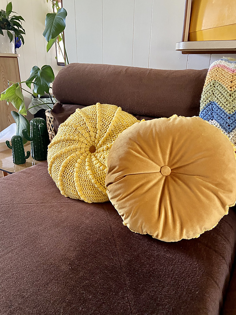 Pinwheel Cushion