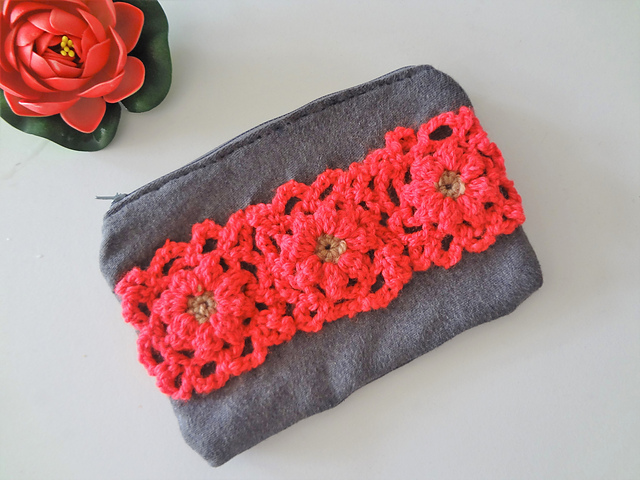 Crochet purse