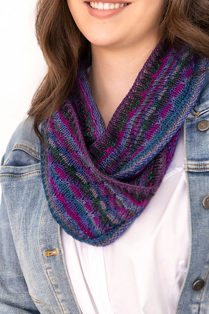 Simply Stripy Cowl