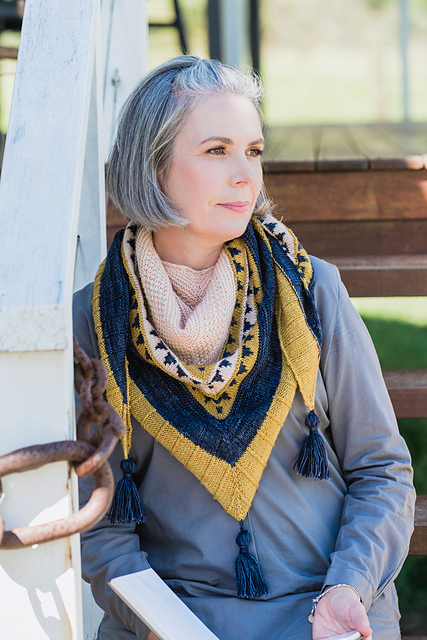 Hinterlands Shawl