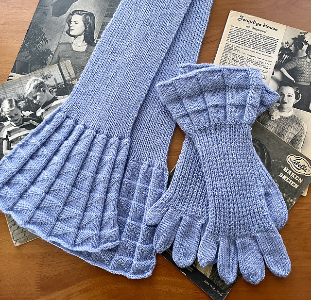 Glove and Scarf Set