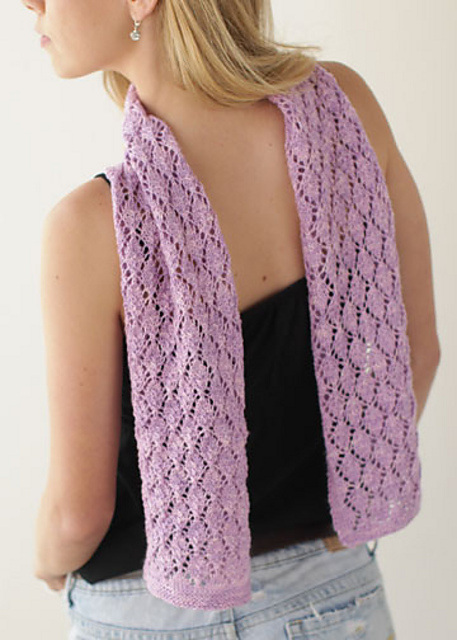 Lattice Scarf