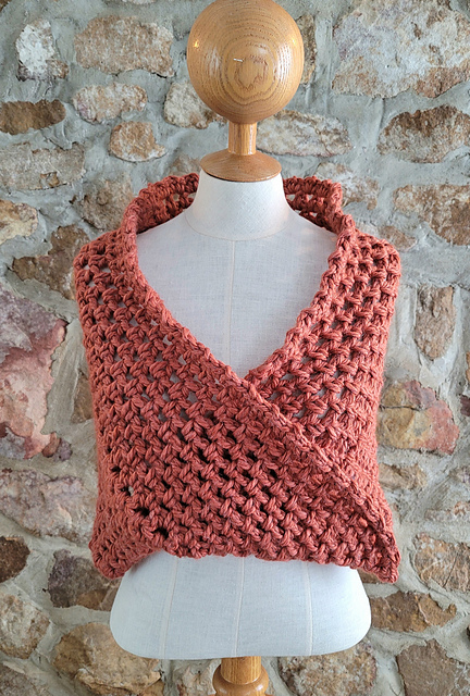 Super Easy Mobius Shrug