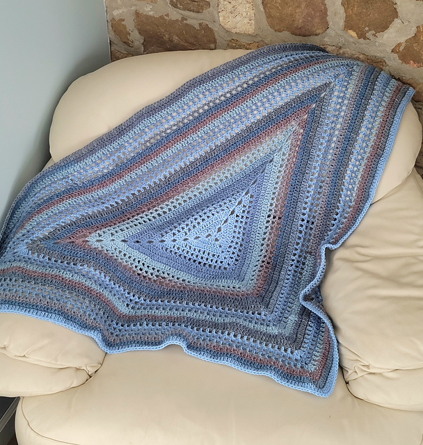 Mesh Center Shawl