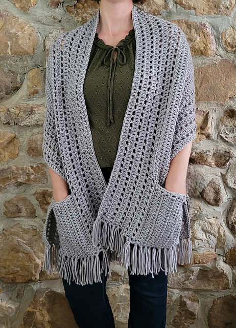 Eyelet No Sew Pocket Shawl