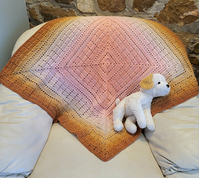 Opposing Lines Blanket