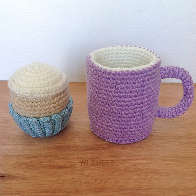 Mug & cupcake