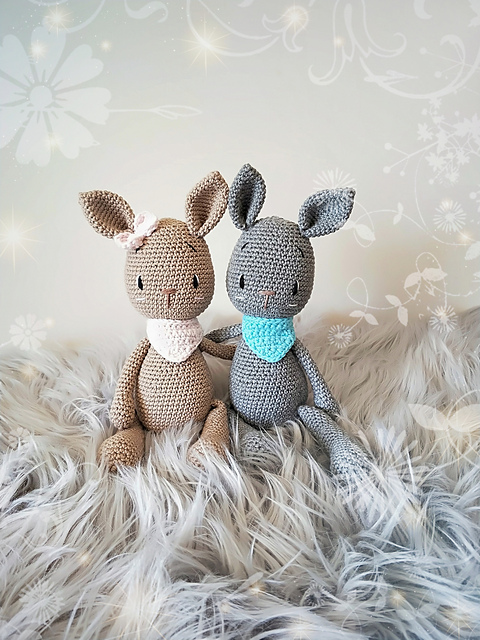 Bunnies Lulu and Leo
