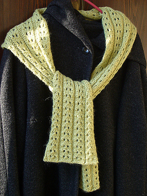 Double Eyelet Rib Scarf