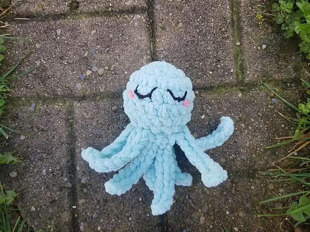 Chunky Sleepy Octo