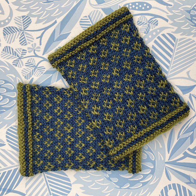 Vita's wrist warmers