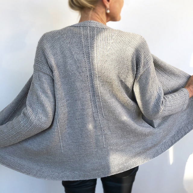 Ravelry: In the Grasslands pattern by Hinterm Stein