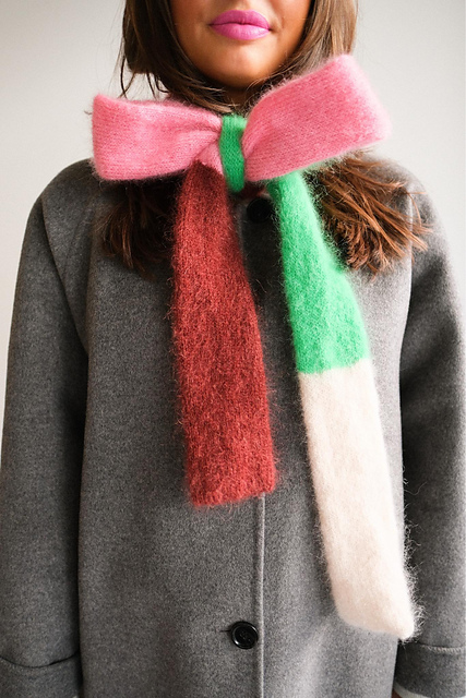 Take a bow scarf