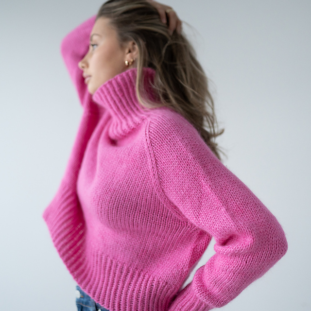 Ravelry: North Sweater Cropped pattern by HipKnitShop