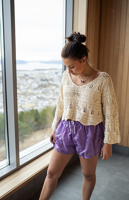 Helle sweater