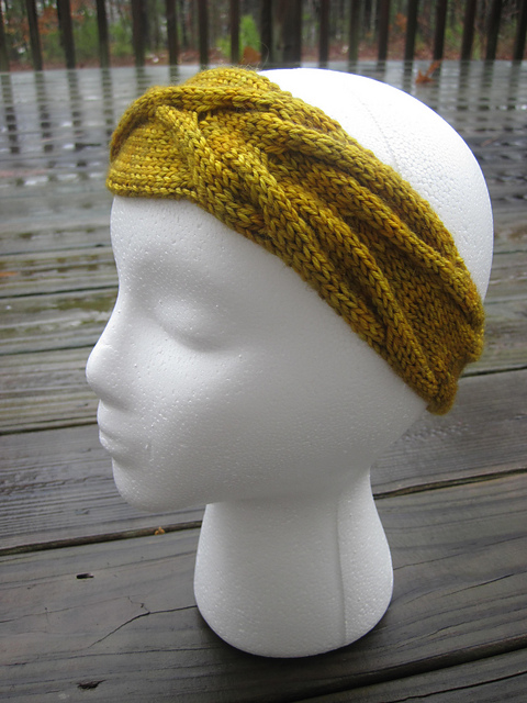 The Pretty Cables Headband
