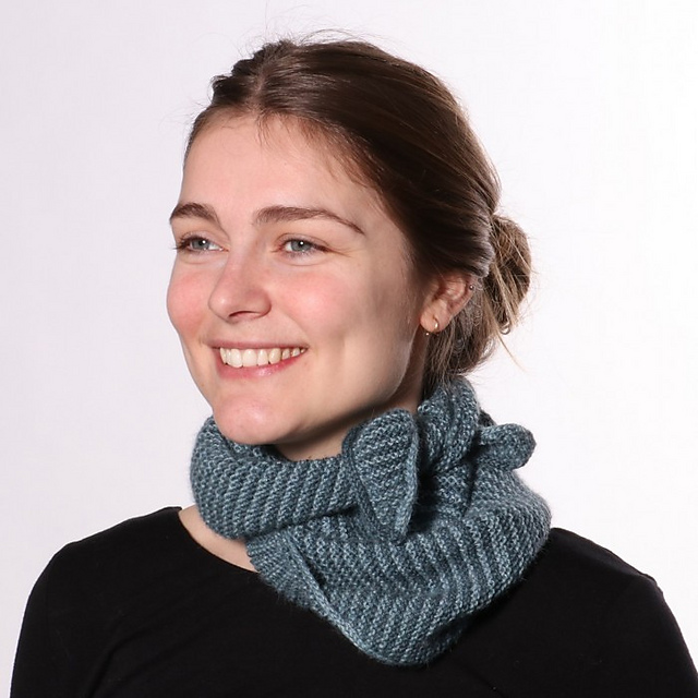 Wind - Short Scarf
