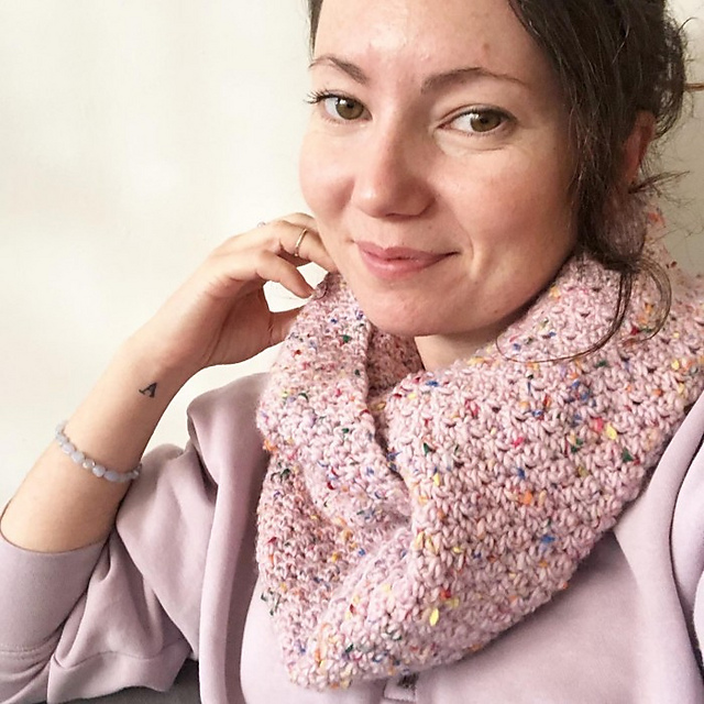 Lilia Infinity Scarf