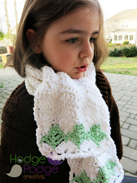 Evergreen Waves Scarf
