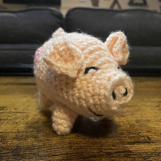 Valentine Amigurumi Pig