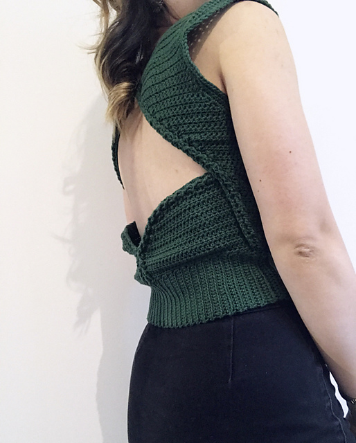 Cable Cropped Top