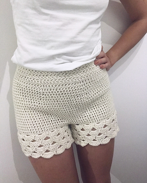 Scallop High Waist Shorts