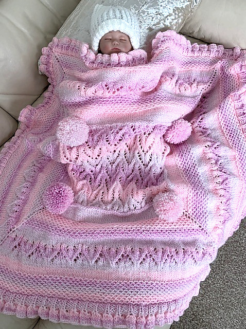 PAULINE baby blanket