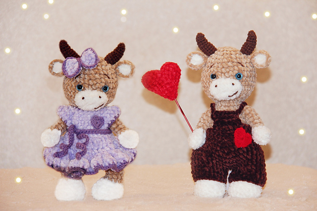 Cow and Bull with a heart