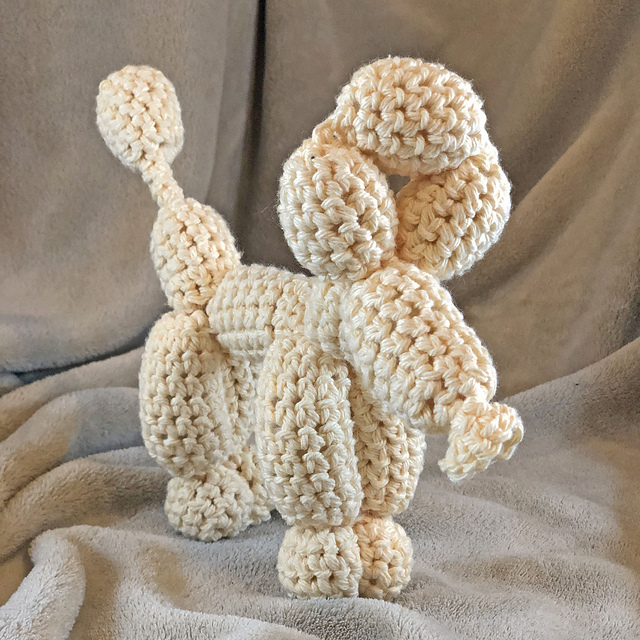 Balloon Poodle Amigurumi