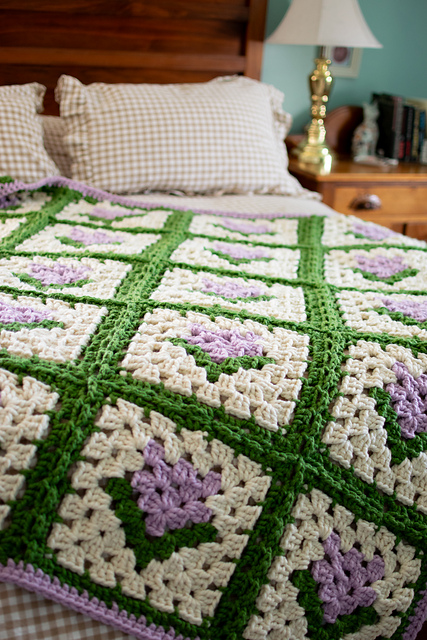 The Tulip Time Throw