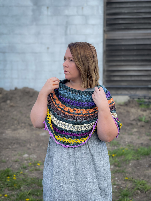 Joyful Sampler Capelet