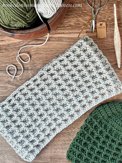 Waffle Stitch Cowl