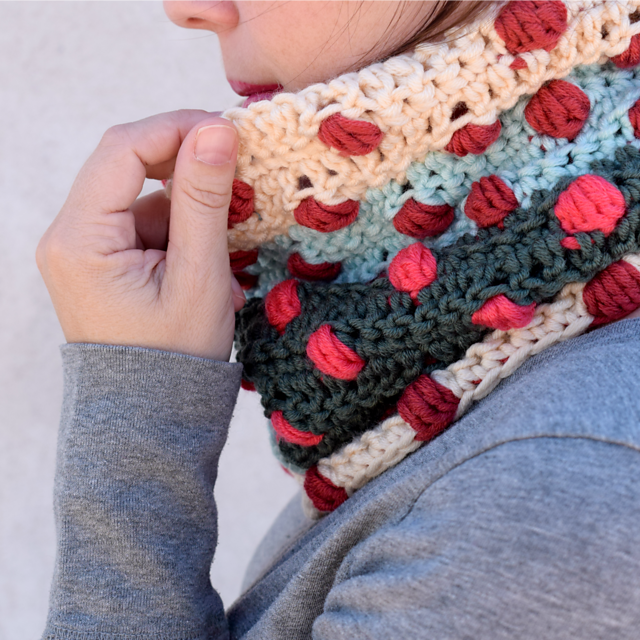 Bobbles of Fun Cowl
