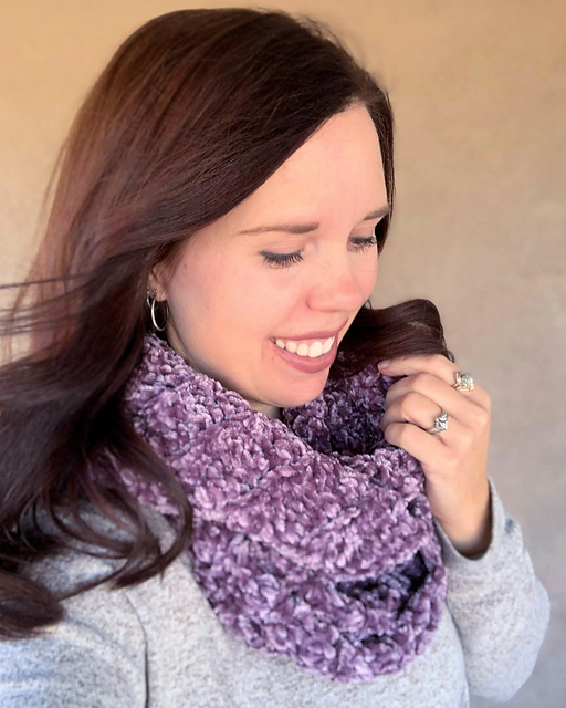 Easy Velvet Infinity Scarf