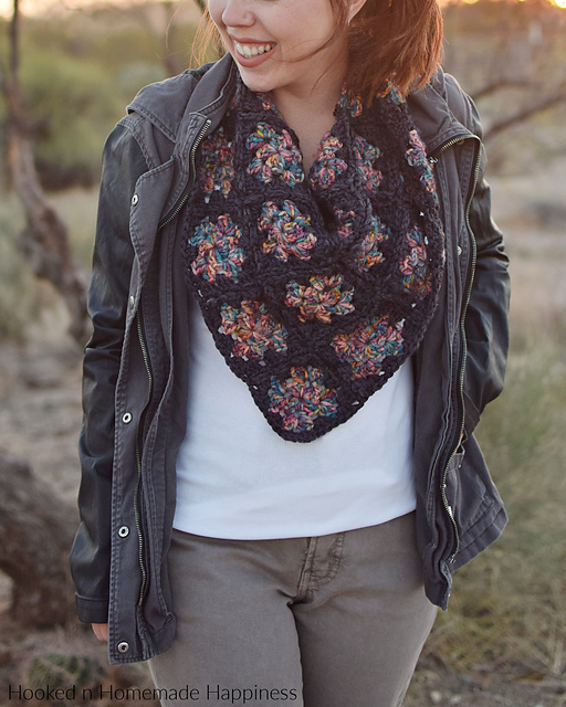 Granny Square Cowl