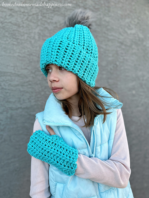 HDC Beanie and Gloves Set