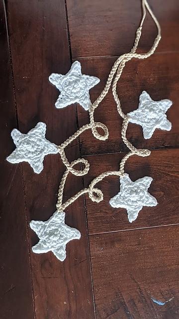 Rustic Stars Garland