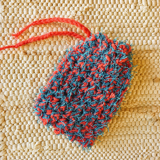 Easy Peasy Soap Scrubby
