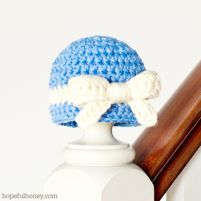 Ravelry Darling Newborn Baby Hat & Bow pattern by Olivia Kent