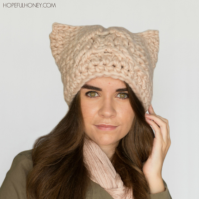 Chunky Cabled Cat Hat