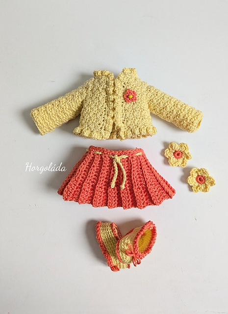 Yellow set for Alice Doll