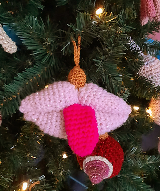 Mini French Kiss Bauble