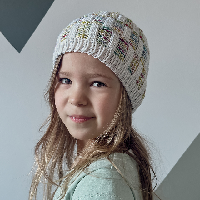 Pillar parade hat