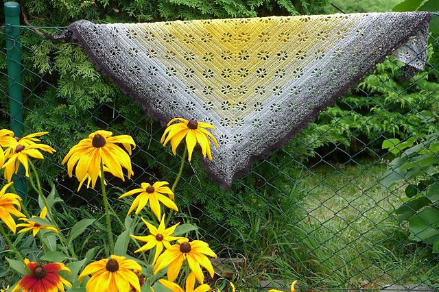 Virag flower shawl